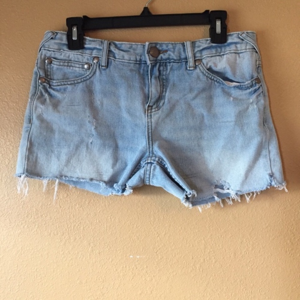 FreePeople Destroyed DIY Jean short cutoff spring